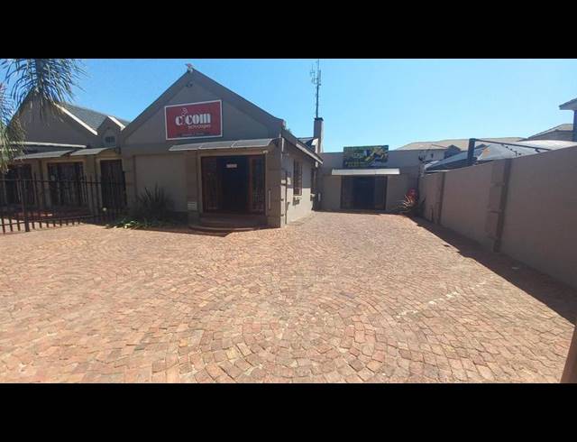 OFFICE FOR SALE IN THREE RIVERS